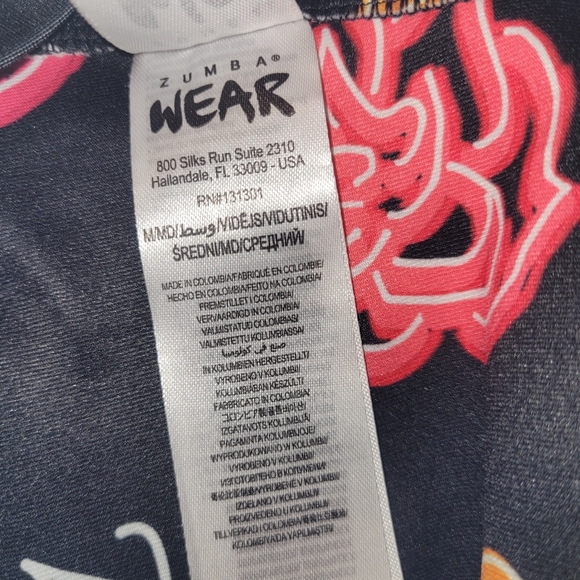 Zumba Outfit Top and Leggings Black with Kisses, Zumba letters M - Picture 13 of 14